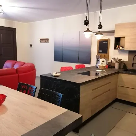 Apartment La Maison Rouge